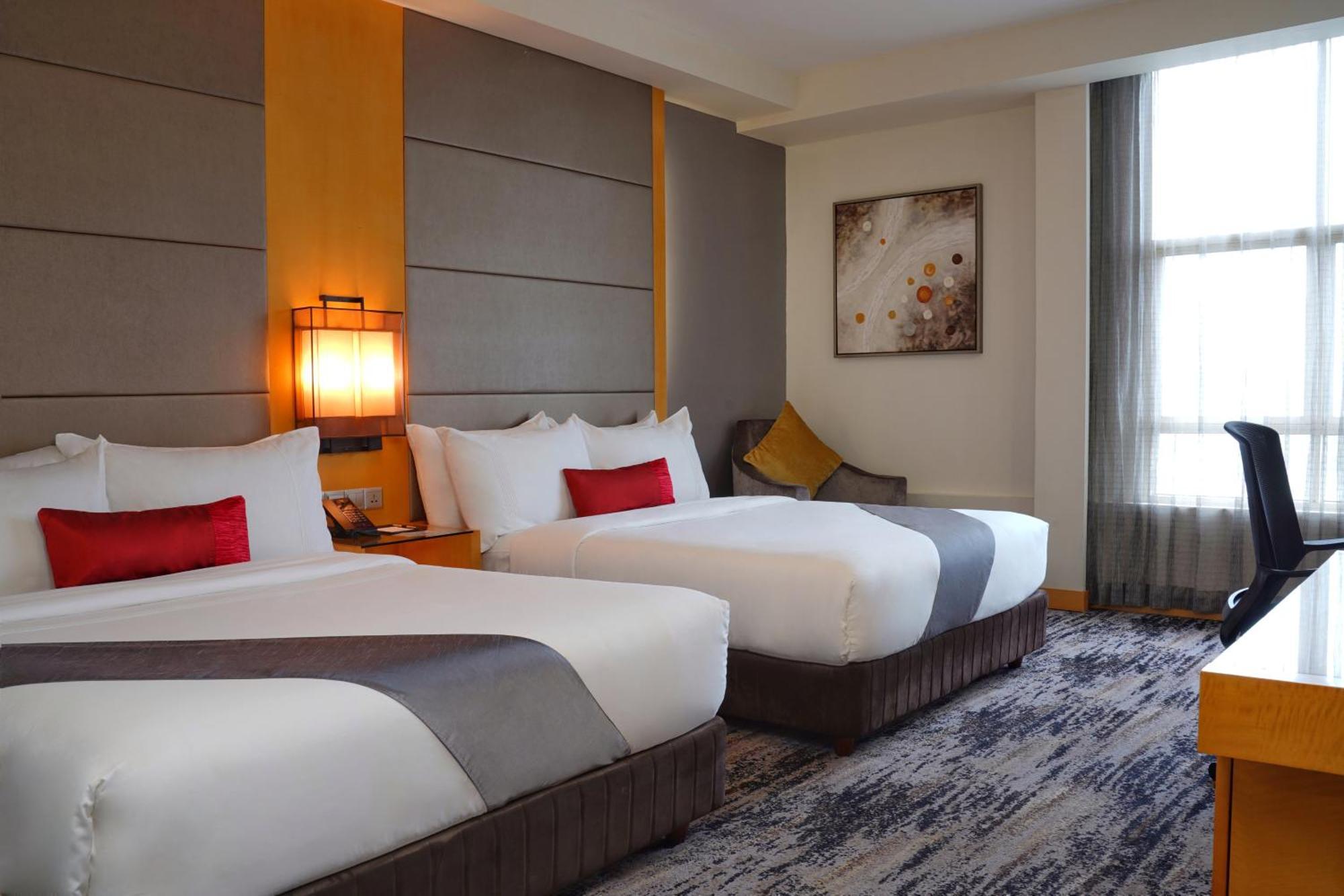 The Waterfront Hotel Kuching Dış mekan fotoğraf