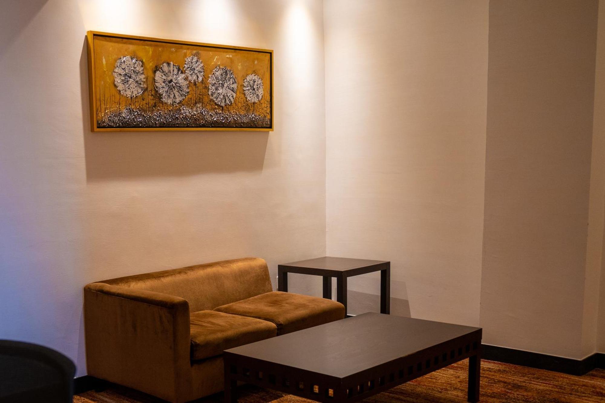 The Waterfront Hotel Kuching Dış mekan fotoğraf A room at the hotel